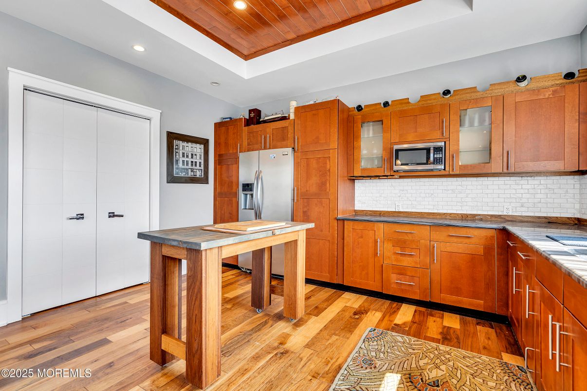 Interior, Kitchen, Recessed Lighting, Wooden Ceilings, Wood Texture Flooring