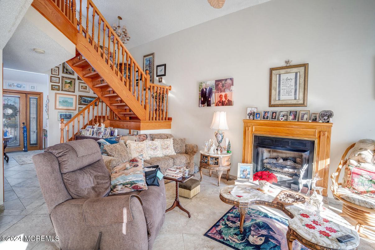 Fireplace, Interior, Living room