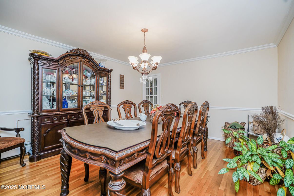 Chandelier, Dining room, Interior, Wood Texture Flooring