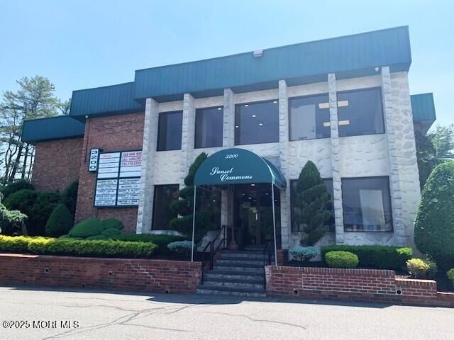 Exterior, Facade, Brick Facade, Modern