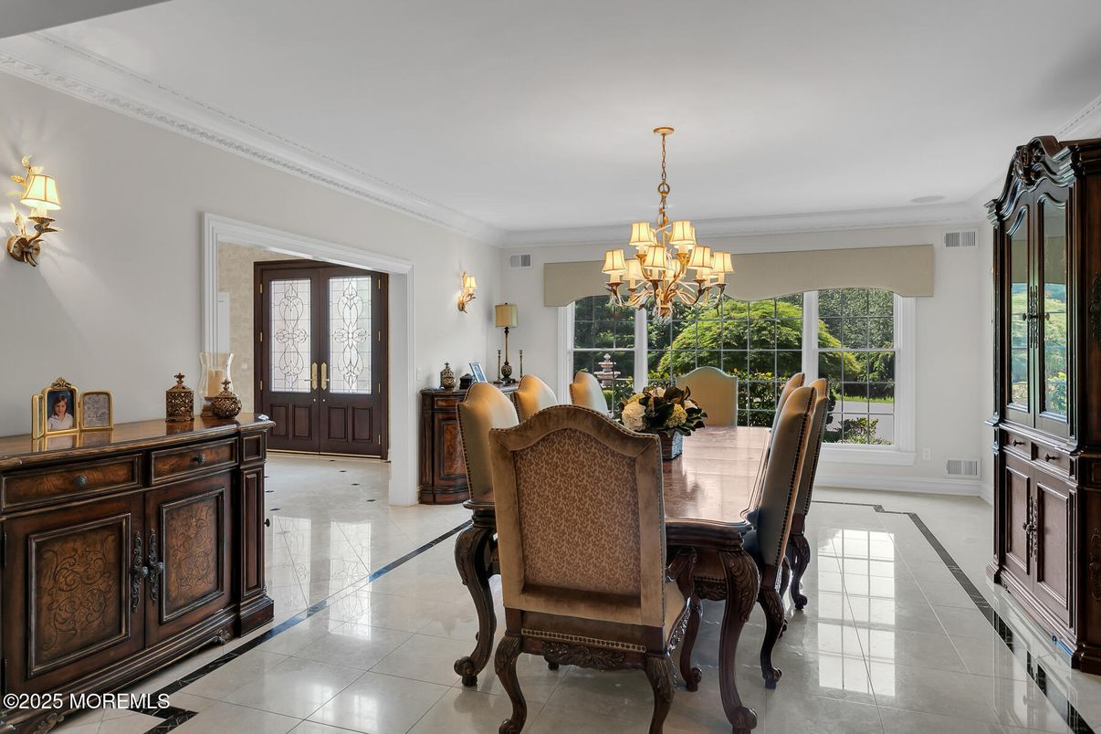 Chandelier, Dining room, Interior