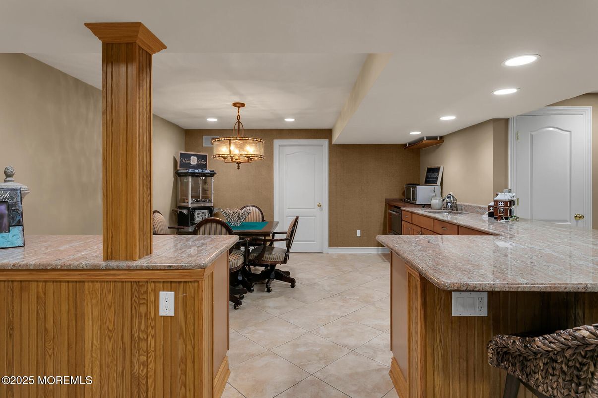 Dining room, Interior, Recessed Lighting