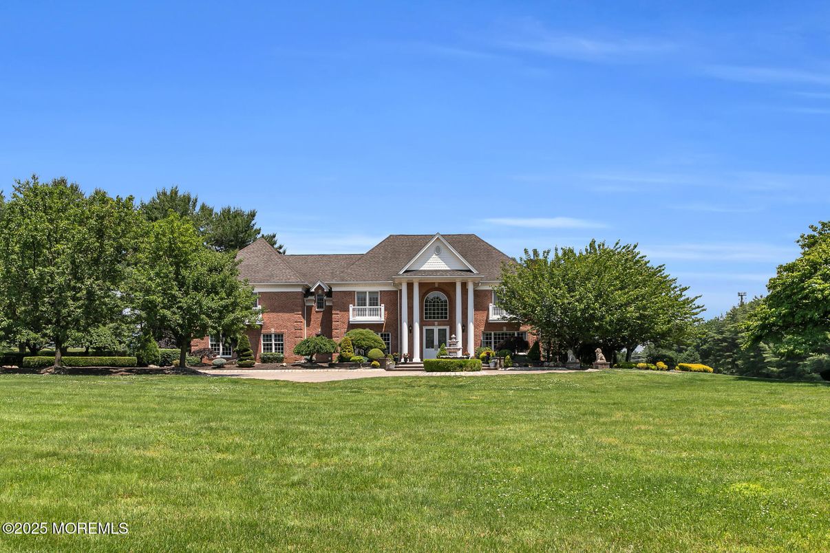Backyard, Exterior, Facade, Brick Facade, French Provincial