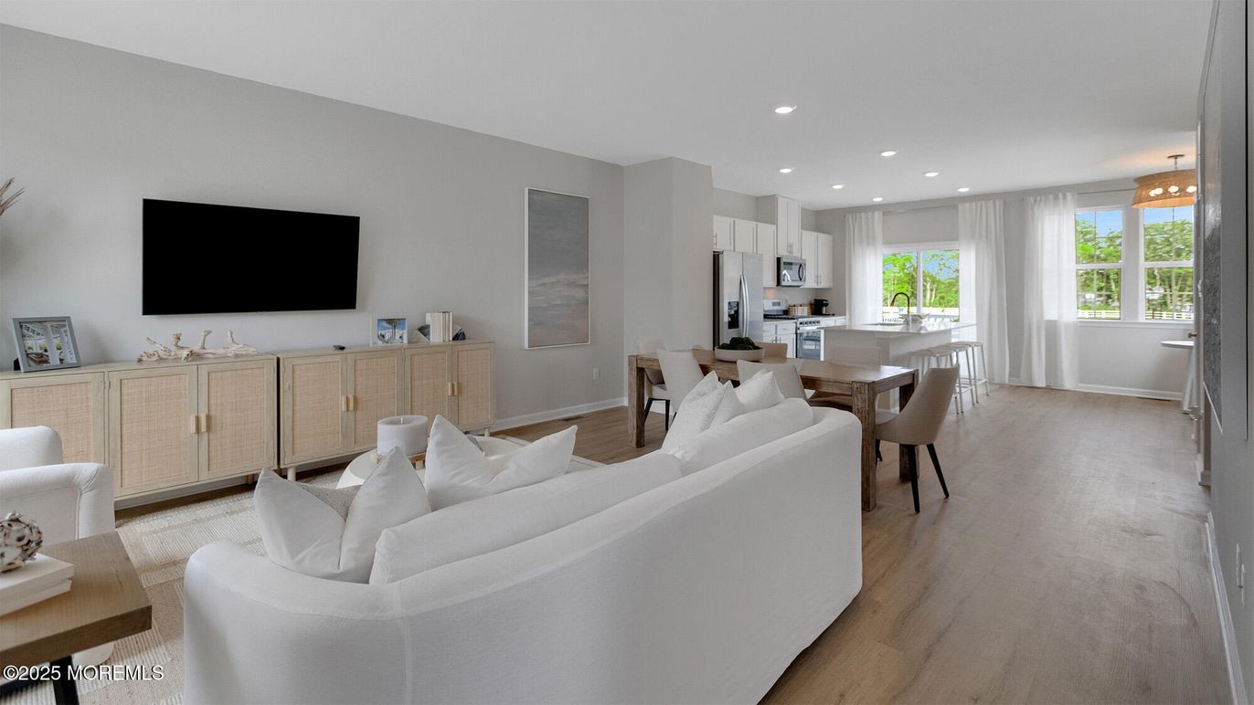 Dining room, Interior, Kitchen, Living room, Recessed Lighting, Stainless Steel Appliances, Wood Texture Flooring