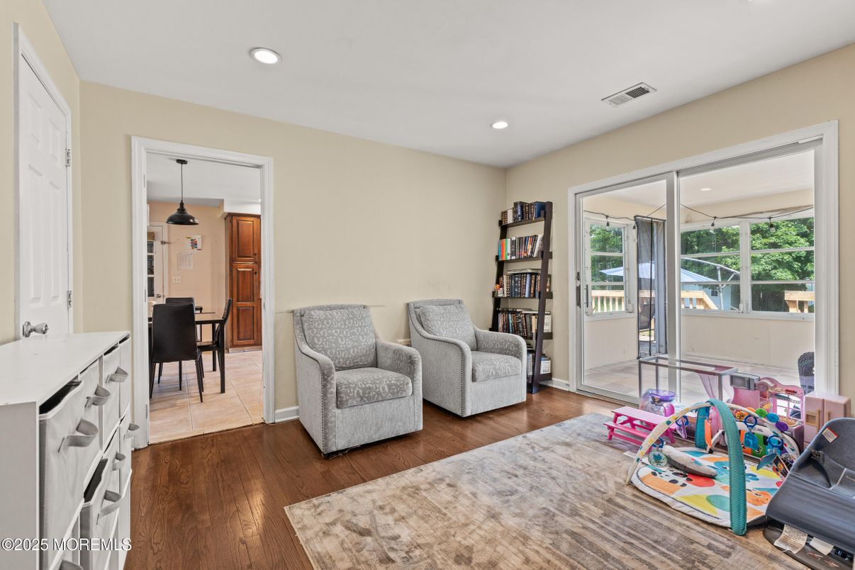 Dining room, Interior, Recessed Lighting, Wood Texture Flooring