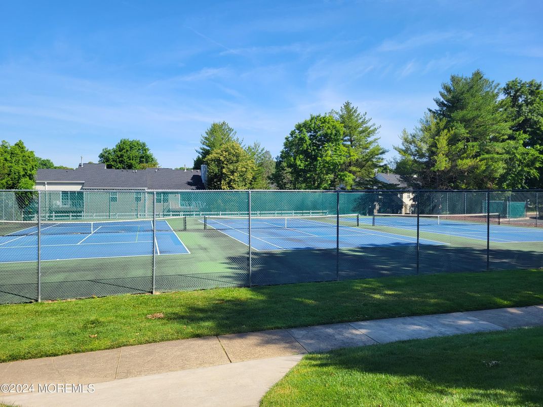 Exterior, Tennis Courts