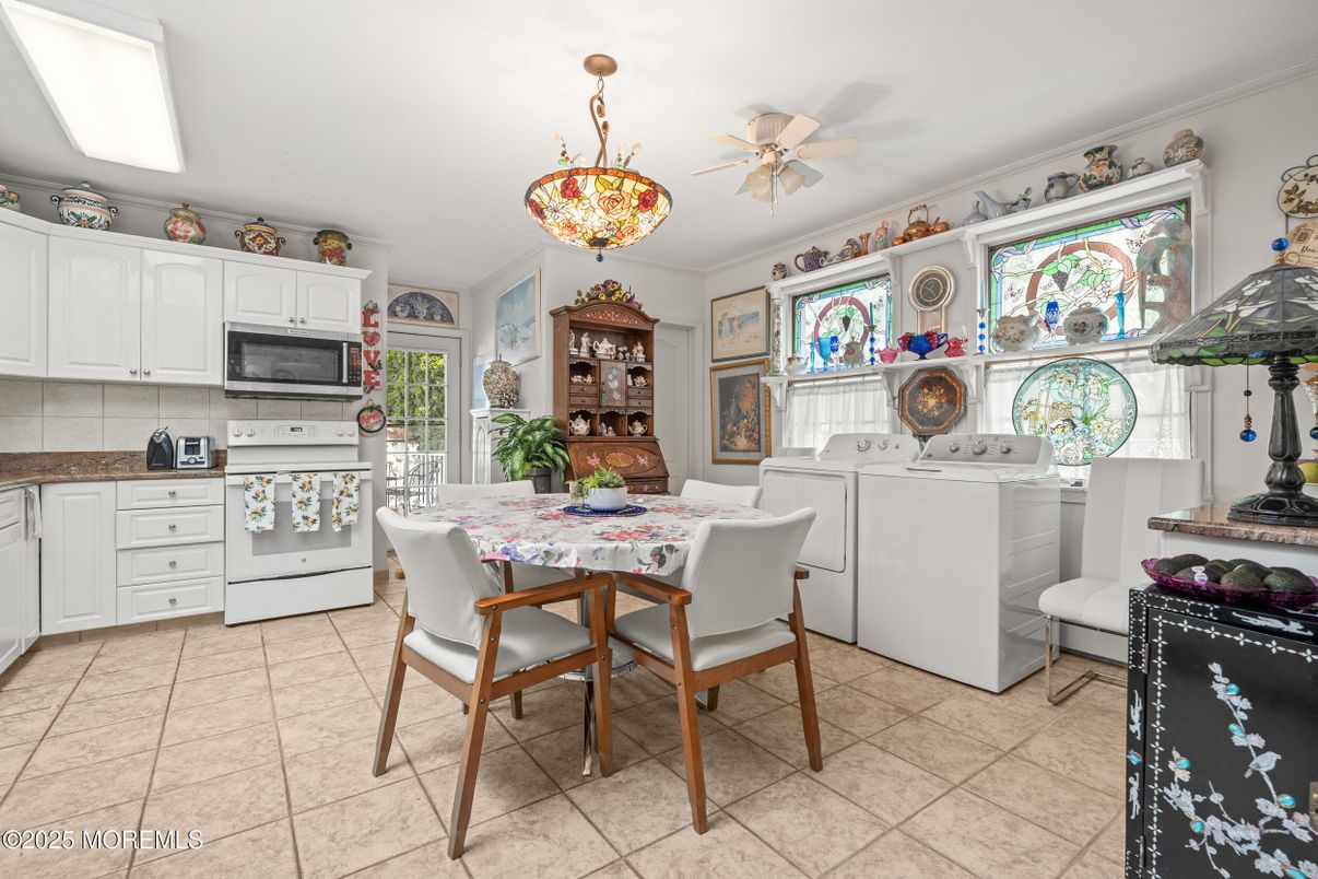 Dining room, Interior, Kitchen