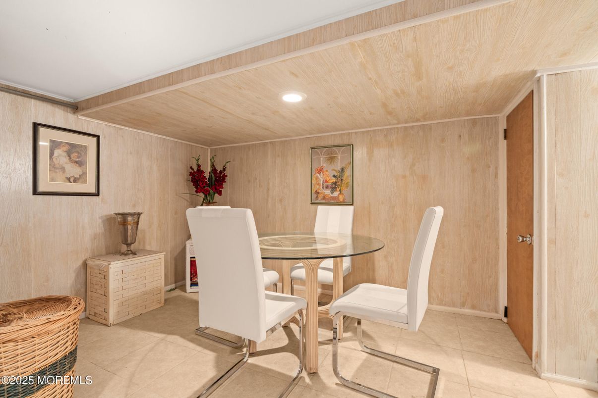 Dining room, Interior, Recessed Lighting, Wooden Ceilings