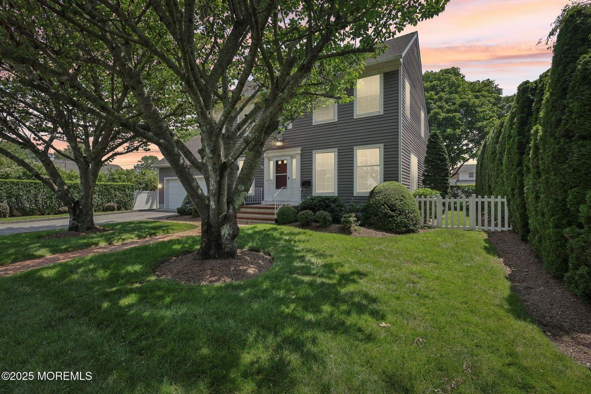 Backyard, Exterior, Facade, Georgian