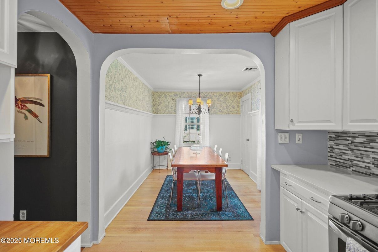 Chandelier, Dining room, Interior, Pendant Lights, Wooden Ceilings, Wood Texture Flooring