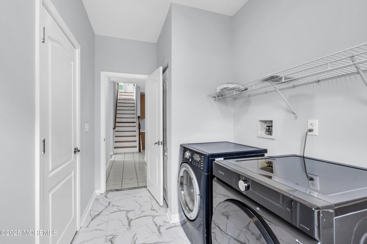 Interior, Marble, Utility Closets, Washer