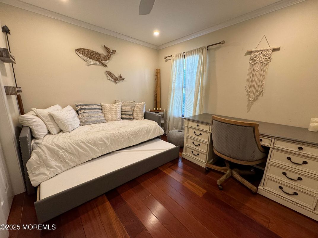 Bedroom, Home Office, Interior, Recessed Lighting, Wood Texture Flooring