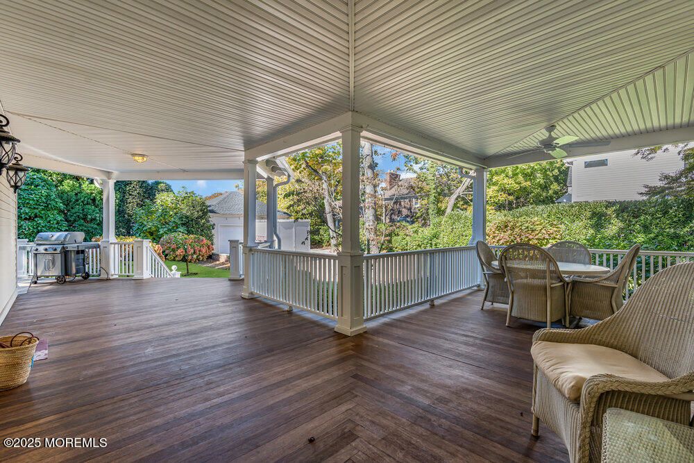 Exterior, Wood Texture Flooring