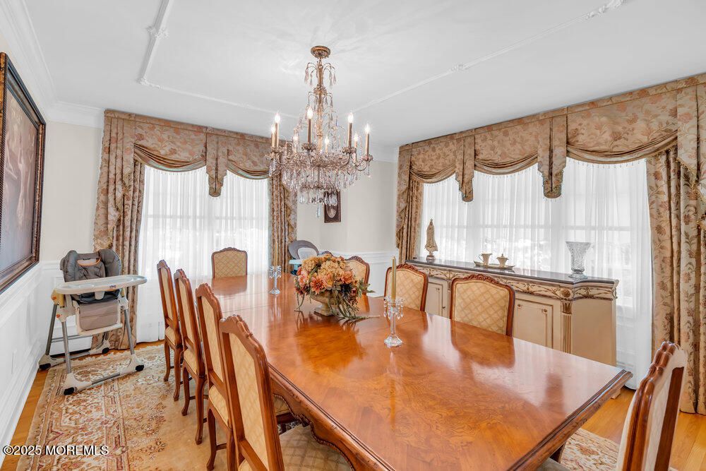 Chandelier, Dining room, Interior