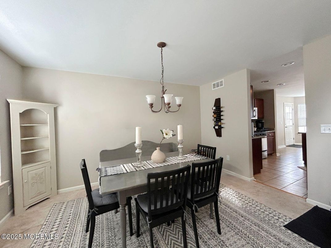 Chandelier, Dining room, Interior