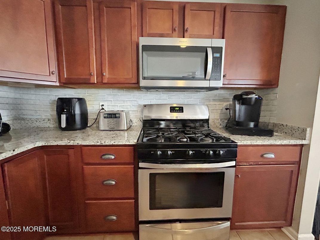 Interior, Kitchen, Stainless Steel Appliances