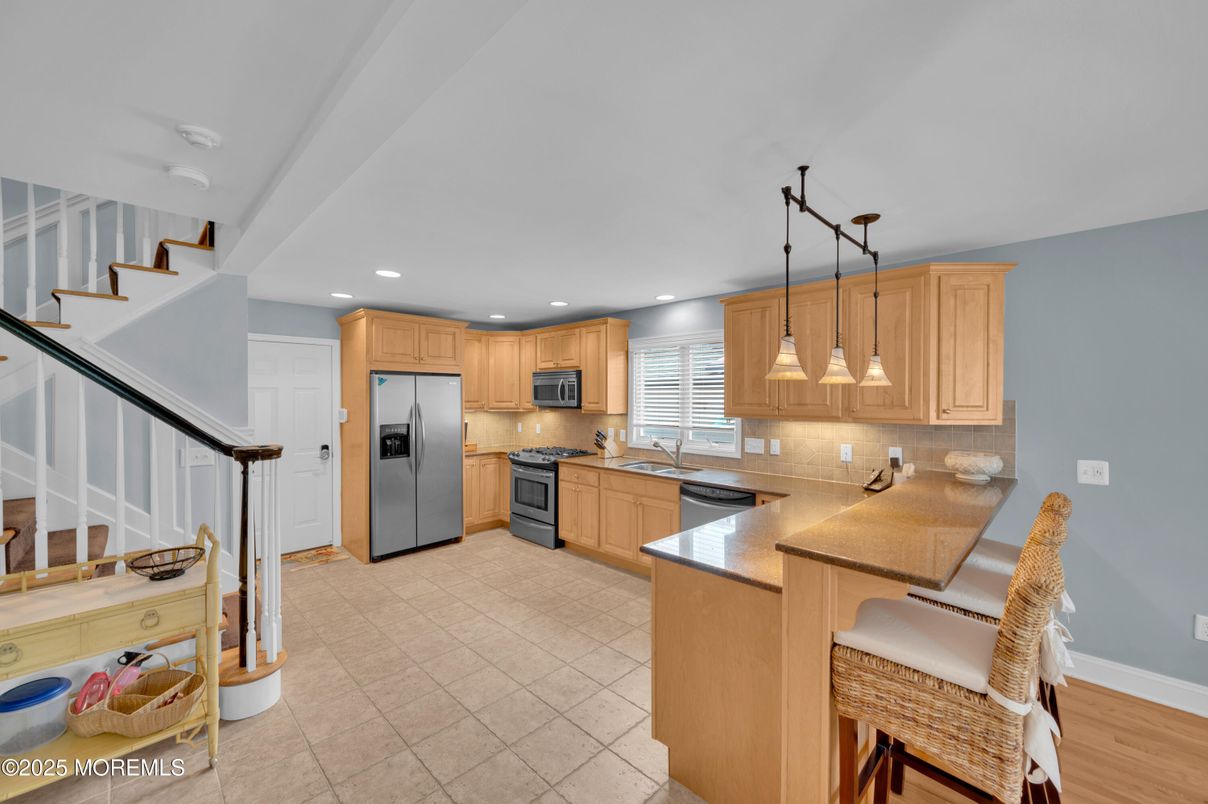 Interior, Kitchen, Pendant Lights, Recessed Lighting, Wood Texture Flooring