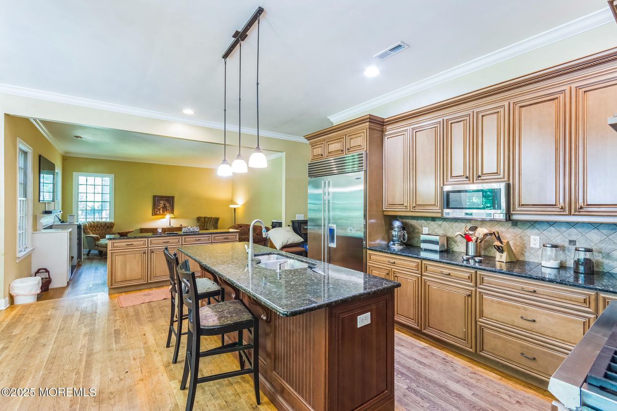 Interior, Kitchen, Pendant Lights, Recessed Lighting, Wood Texture Flooring