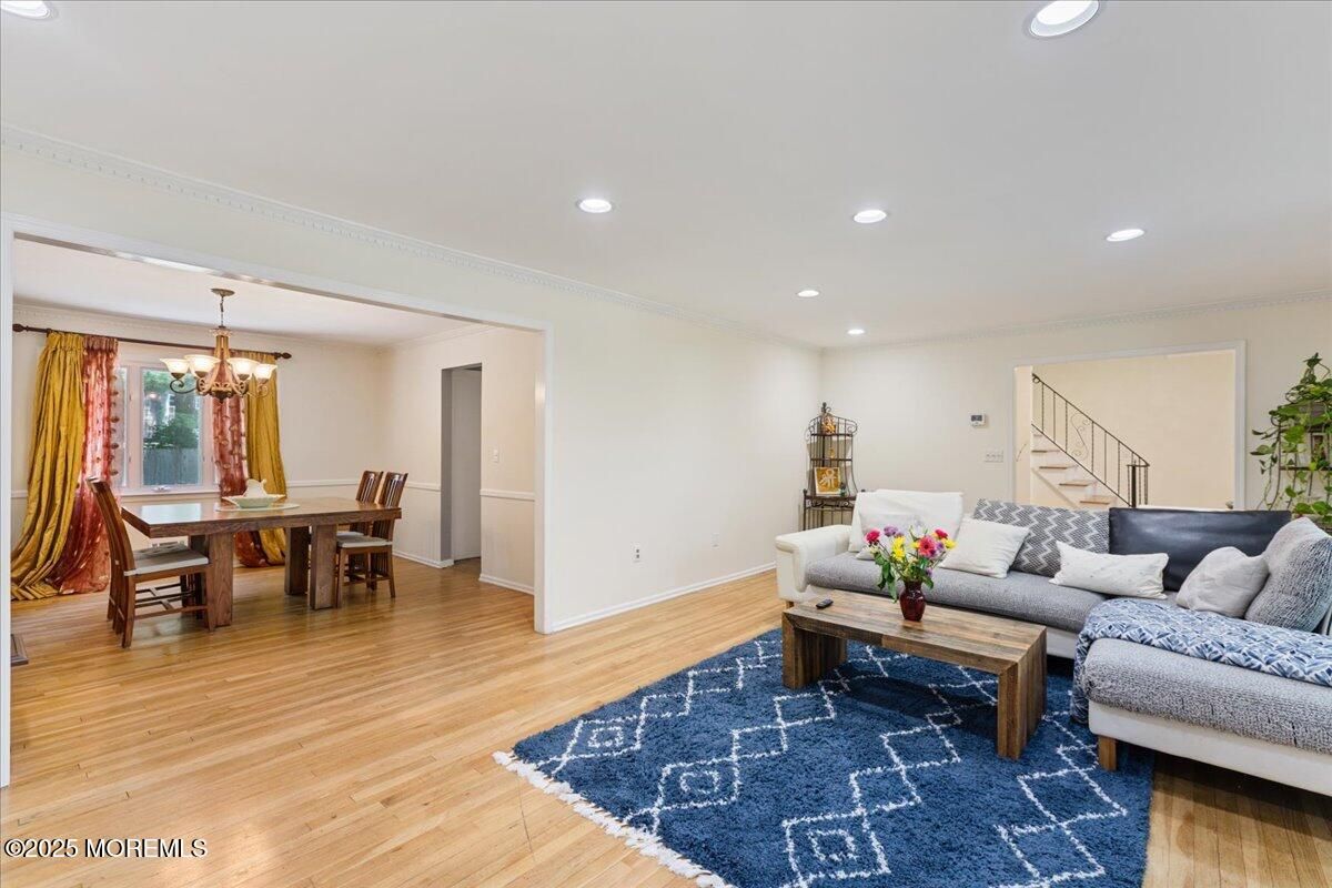 Chandelier, Dining room, Interior, Living room, Recessed Lighting, Wood Texture Flooring