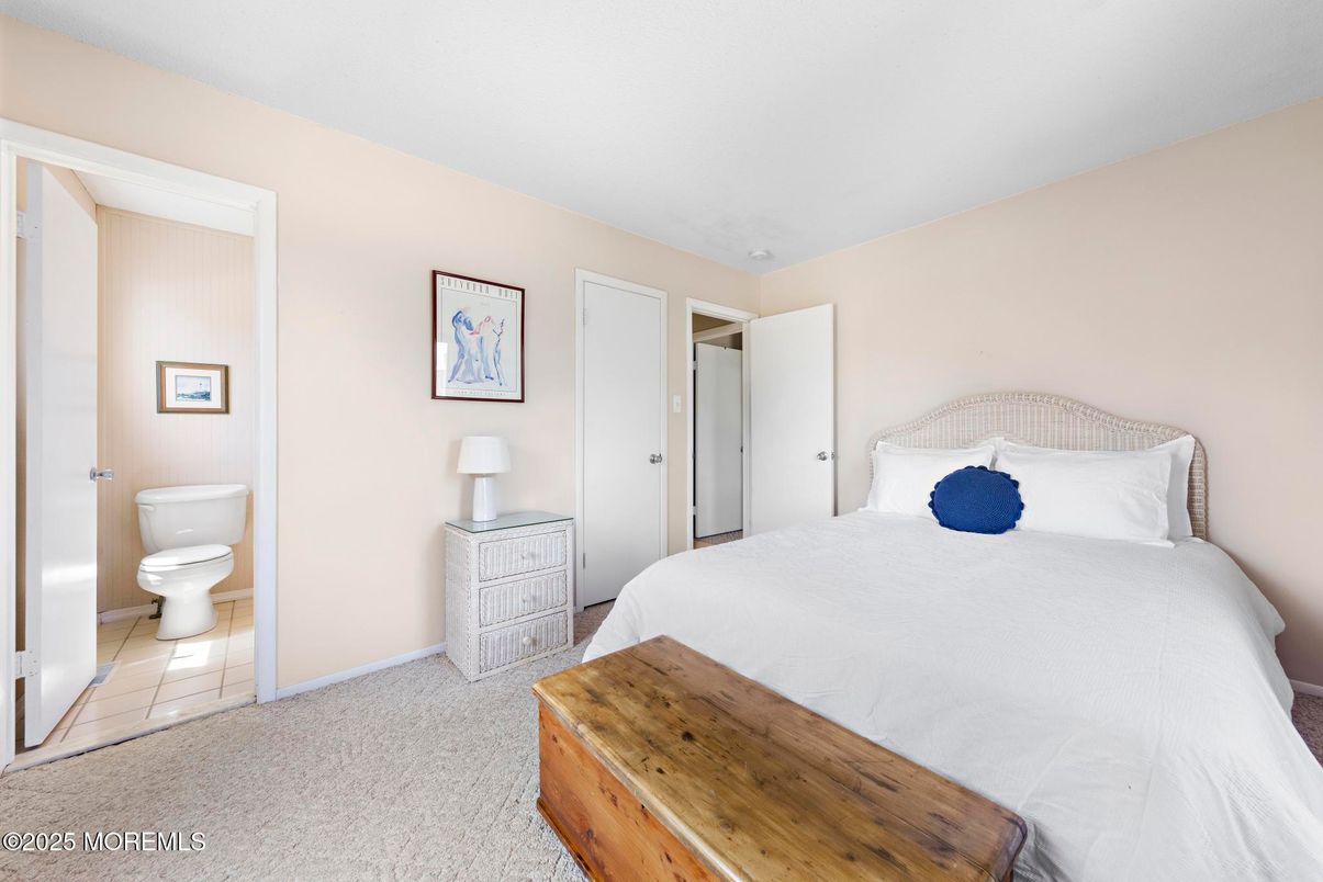 Bathroom, Bedroom, Interior