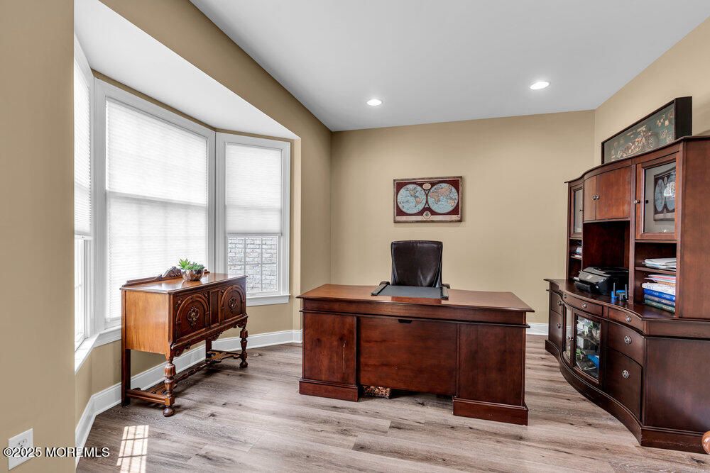 Home Office, Interior, Recessed Lighting, Wood Texture Flooring