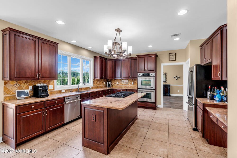 Chandelier, Interior, Kitchen, Recessed Lighting, Stainless Steel Appliances