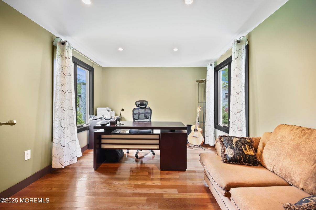 Home Office, Interior, Recessed Lighting, Wood Texture Flooring