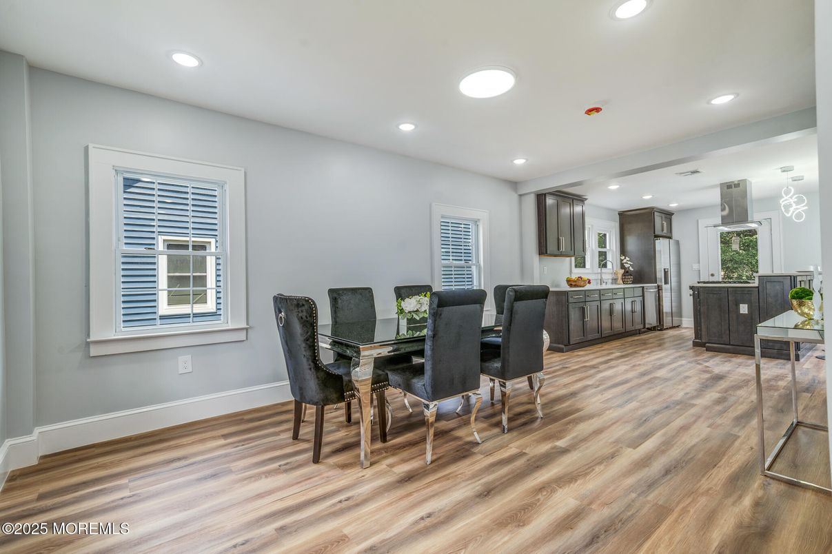 Dining room, Interior, Kitchen, Recessed Lighting, Wood Texture Flooring