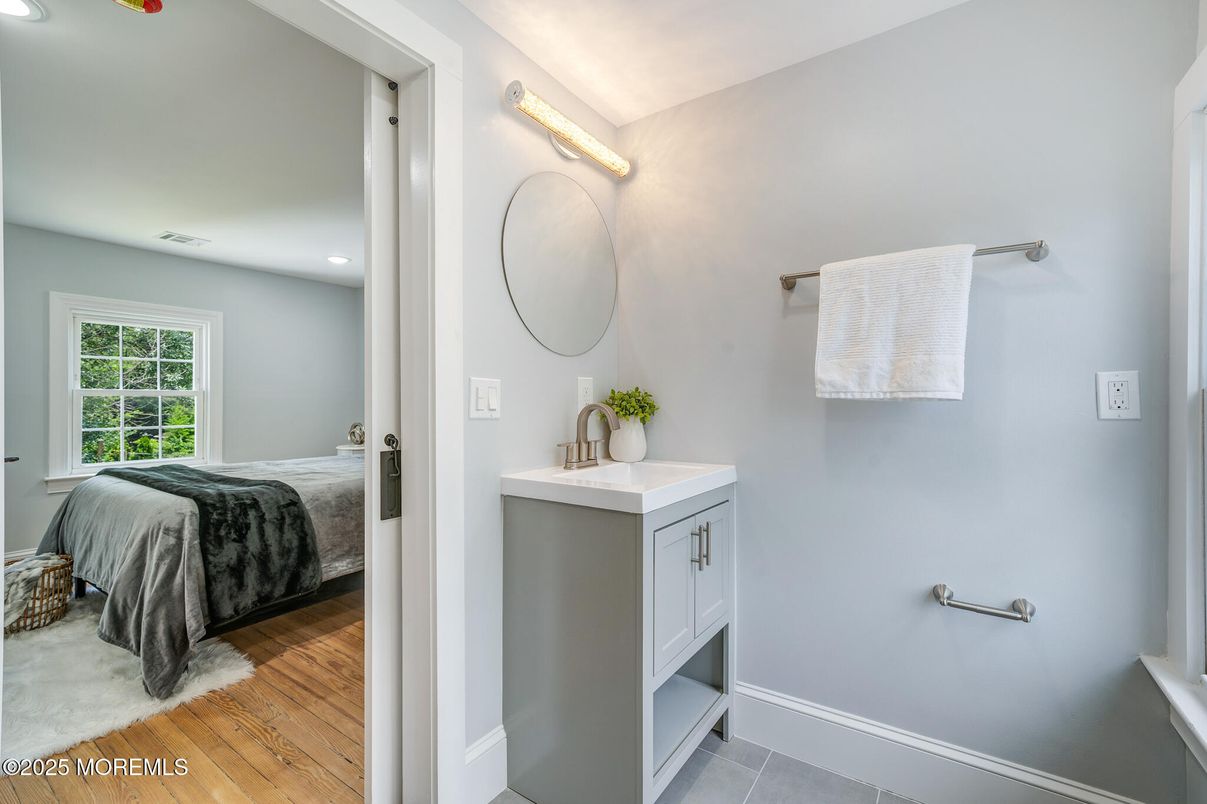 Bathroom, Bedroom, Interior, Recessed Lighting, Wood Texture Flooring