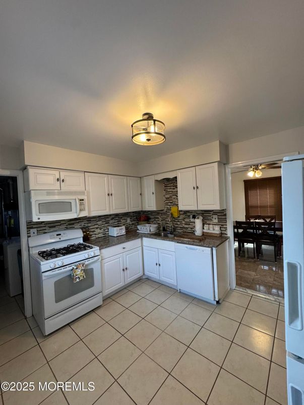 Dining room, Interior, Kitchen