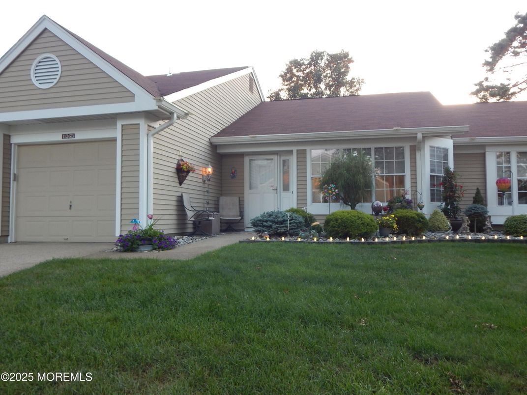 Attached, Backyard, Exterior, Facade, Ranch