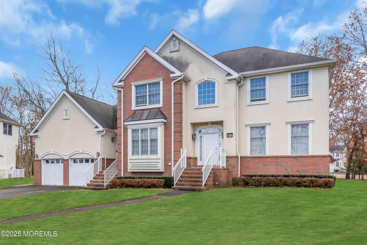 Attached, Exterior, Facade, Brick Facade, Farmhouse