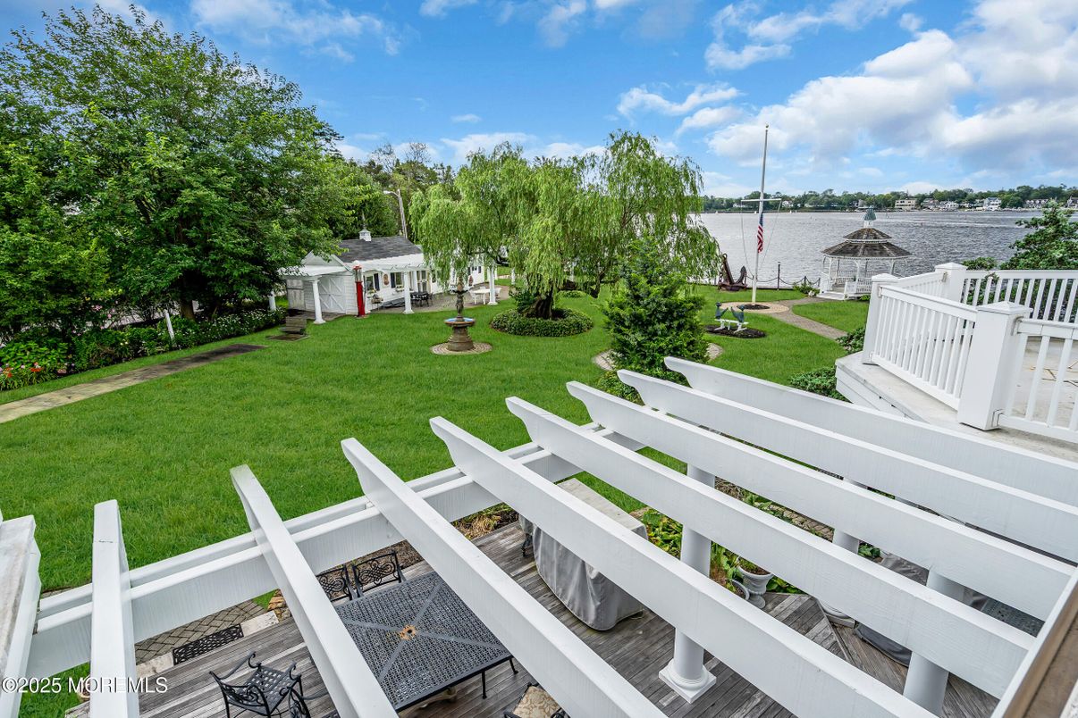 Backyard, Exterior, Water