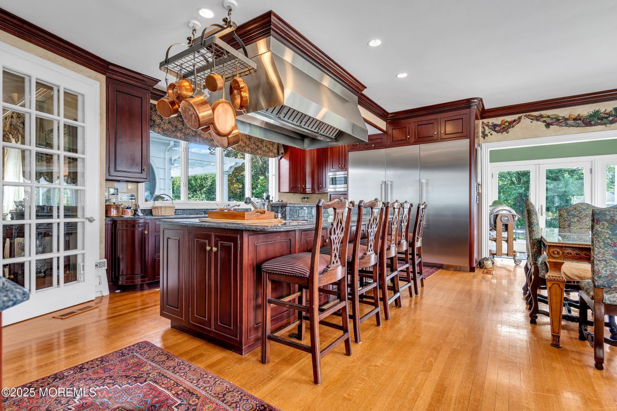 Dining room, Interior, Kitchen, Recessed Lighting, Stainless Steel Appliances, Wood Texture Flooring