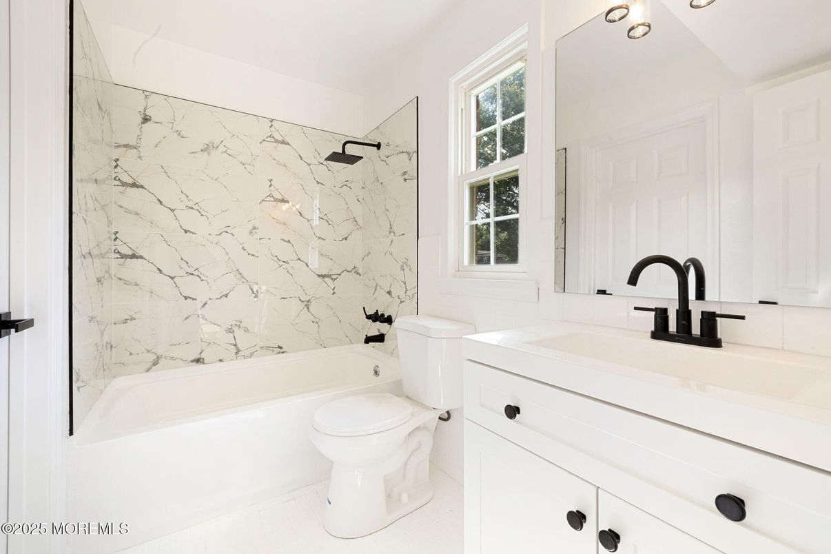 Bathroom, Interior, Marble Walls