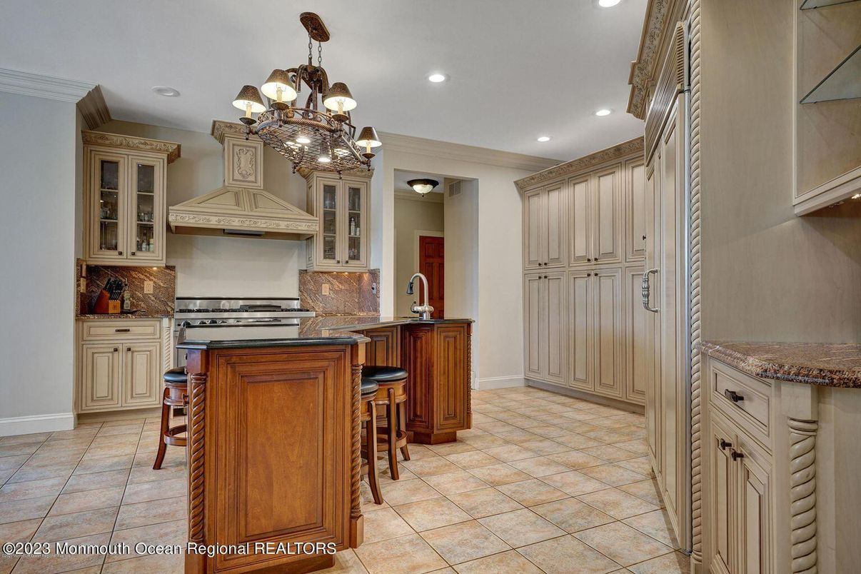 Chandelier, Interior, Kitchen, Recessed Lighting