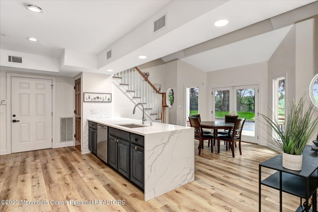 Dining room, Interior, Kitchen, Recessed Lighting, Wood Texture Flooring