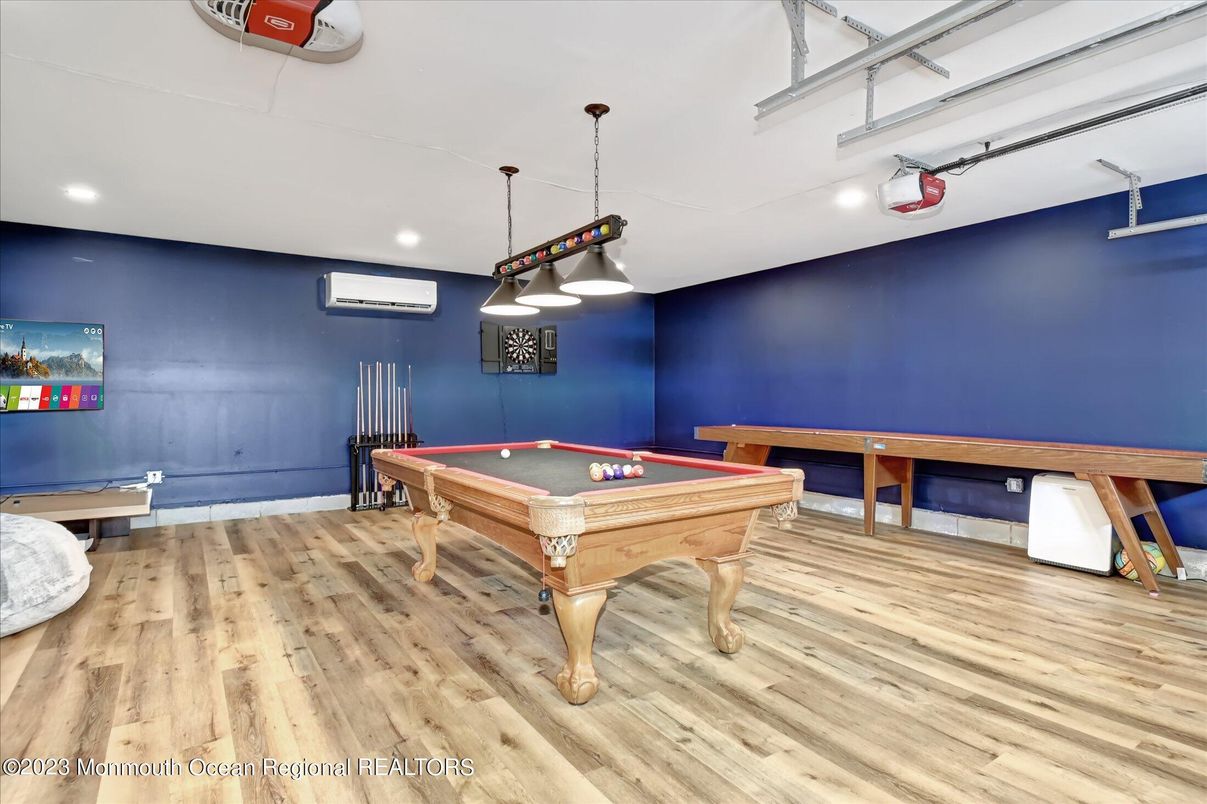 Billiard Table, Game Room, Interior, Pendant Lights, Recessed Lighting, Wood Texture Flooring