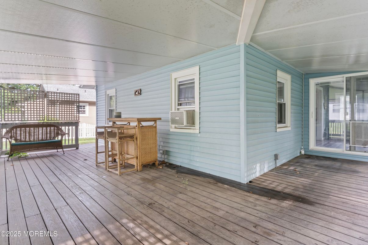 Exterior, Wood Texture Flooring