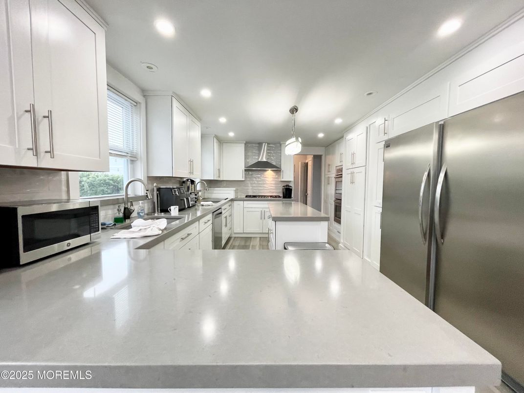 Interior, Kitchen, Pendant Lights, Recessed Lighting, Stainless Steel Appliances