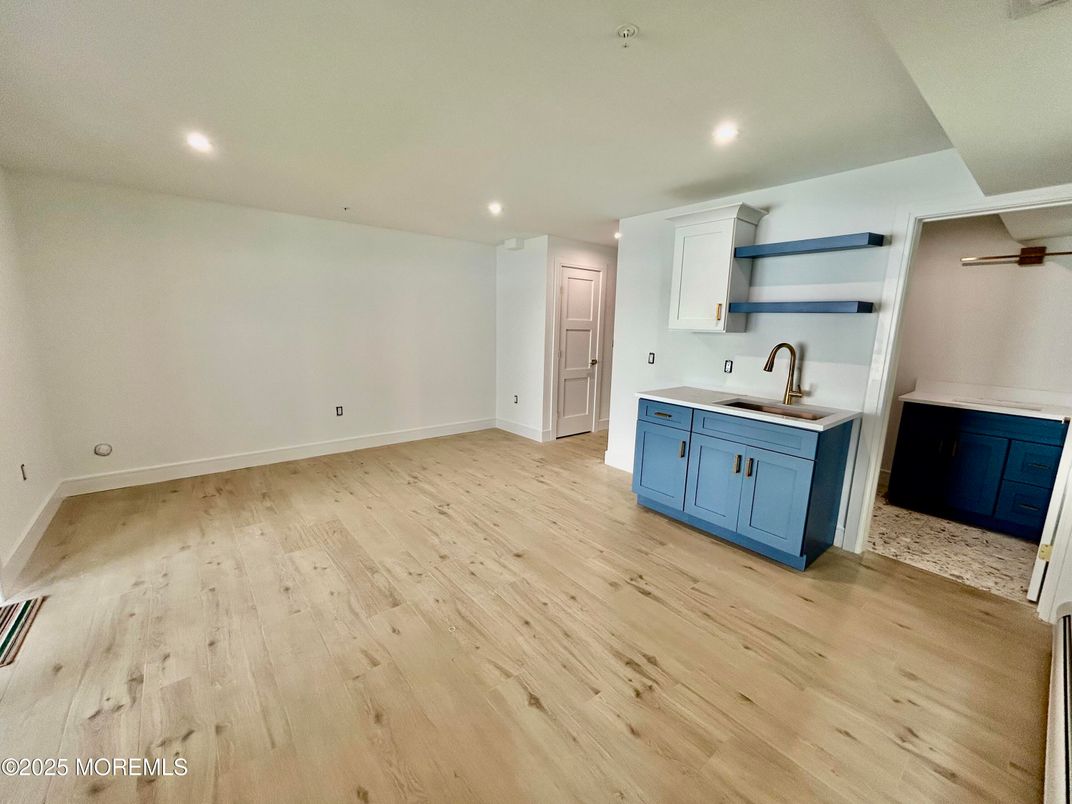 Empty room, Interior, Kitchen, Recessed Lighting, Wood Texture Flooring