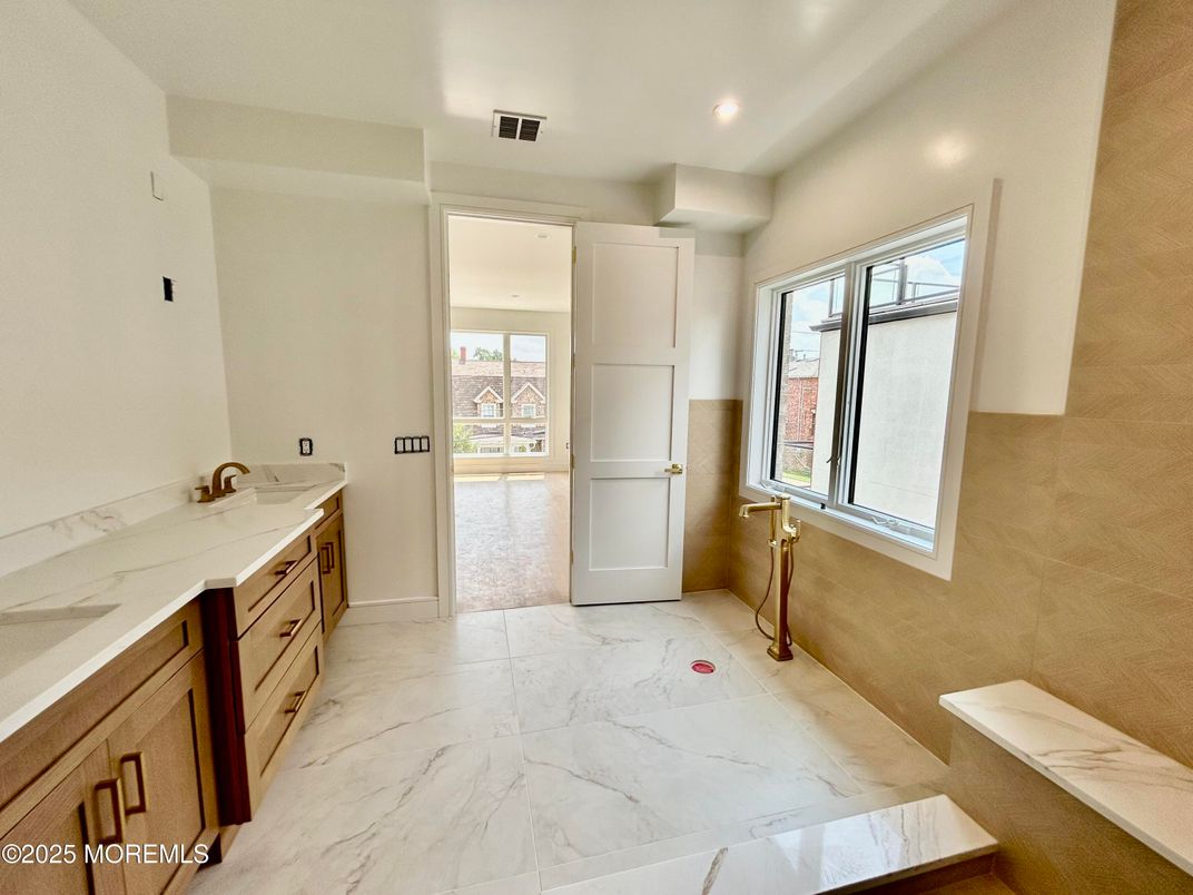 Interior, Marble, Recessed Lighting