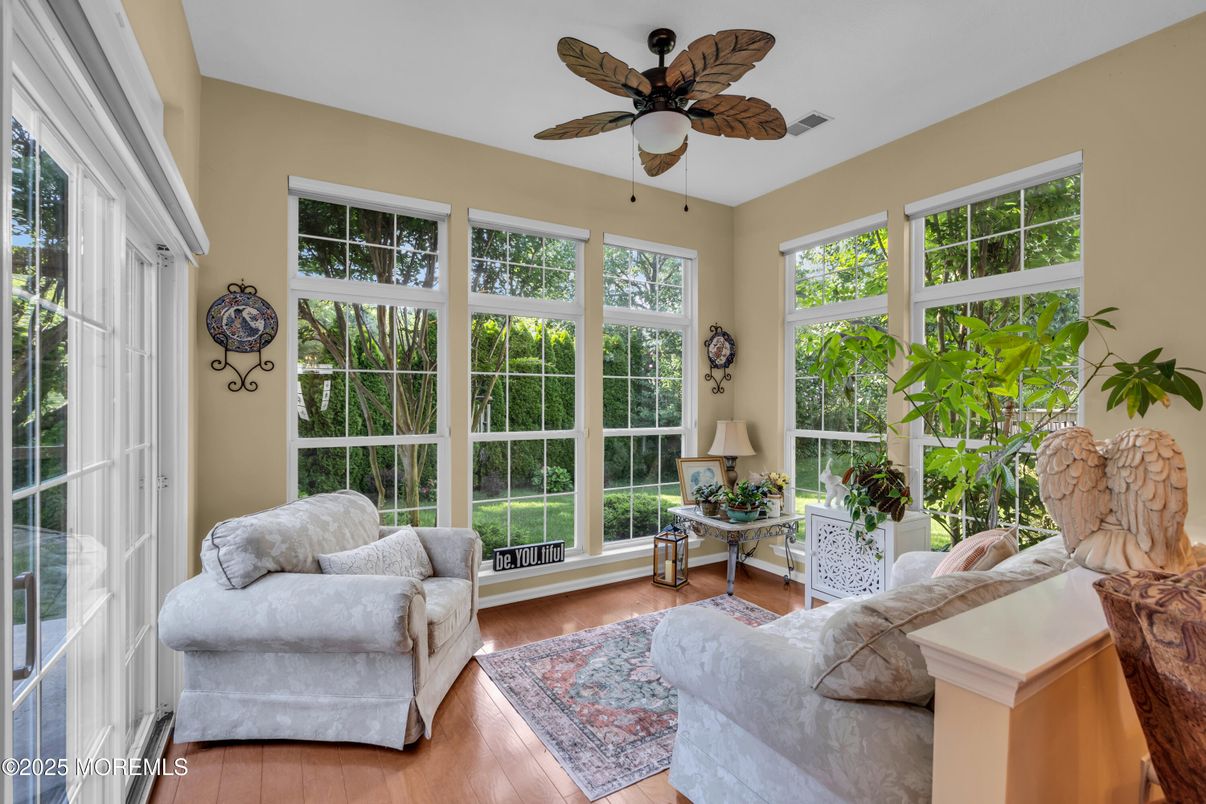 Interior, Sun Room, Wood Texture Flooring