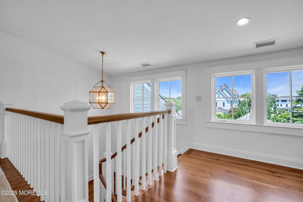 Interior, Pendant Lights, Recessed Lighting, Wood Texture Flooring