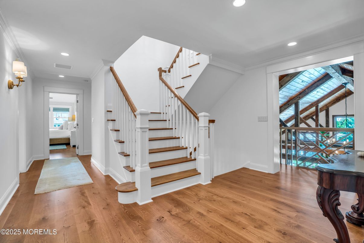 Interior, Recessed Lighting, Wood Texture Flooring