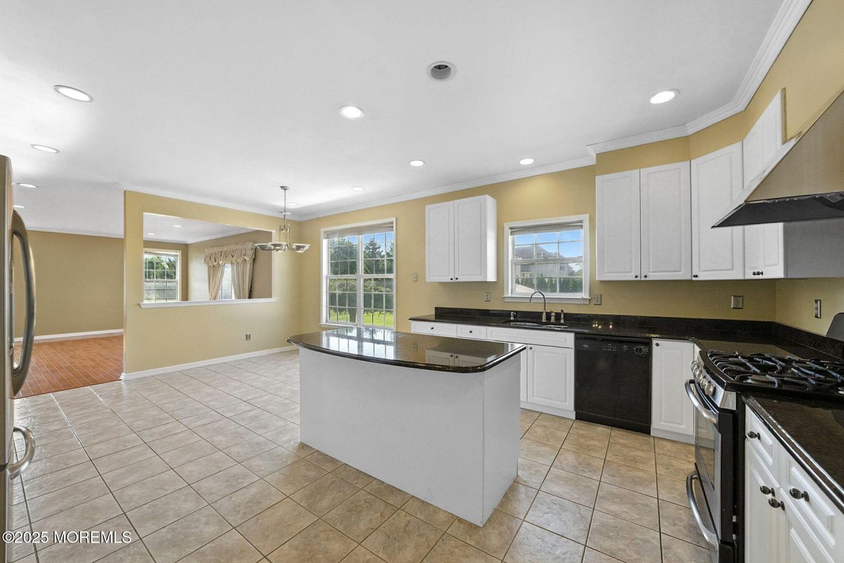 Interior, Kitchen, Pendant Lights, Recessed Lighting