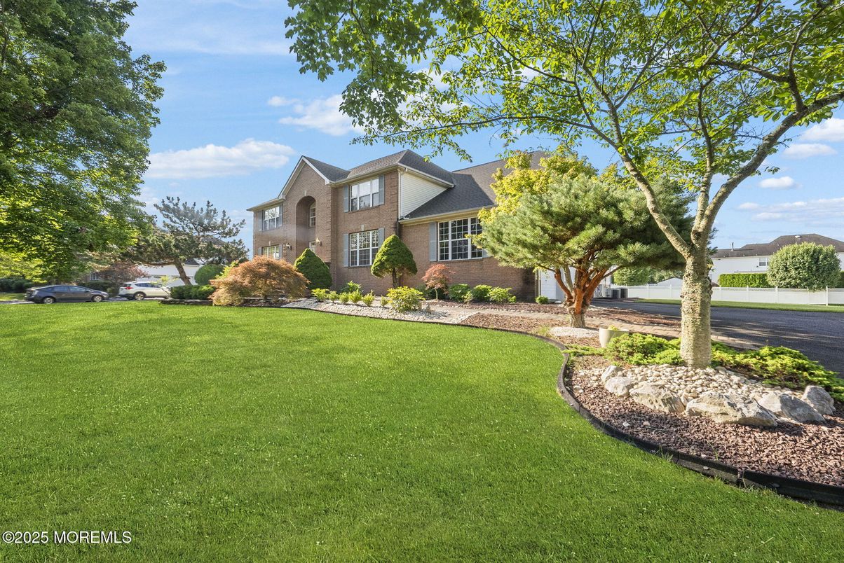 Backyard, Exterior, Facade, Brick Facade, French Provincial