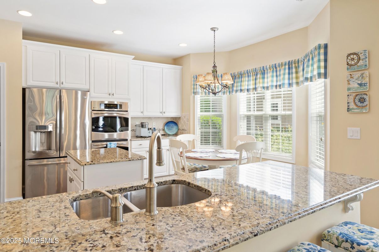 Chandelier, Interior, Kitchen, Recessed Lighting, Stainless Steel Appliances