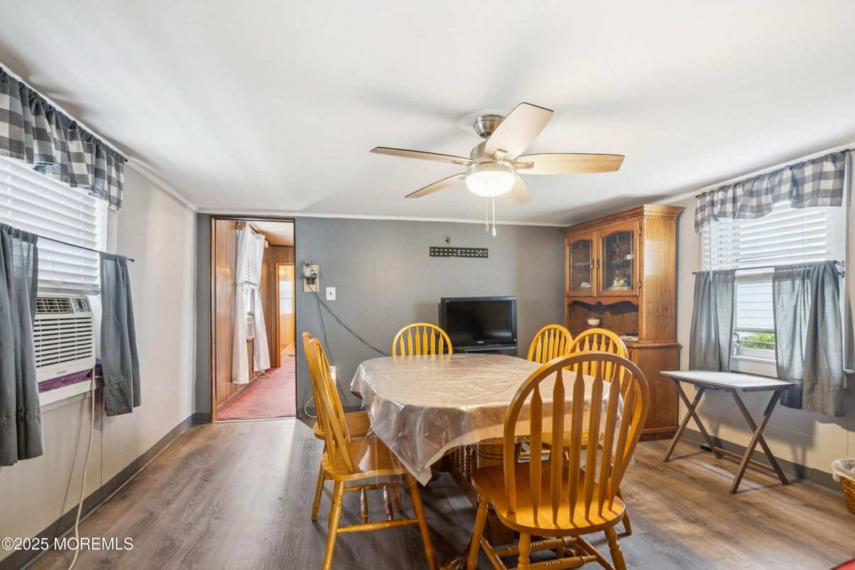 Dining room, Interior, Wood Texture Flooring