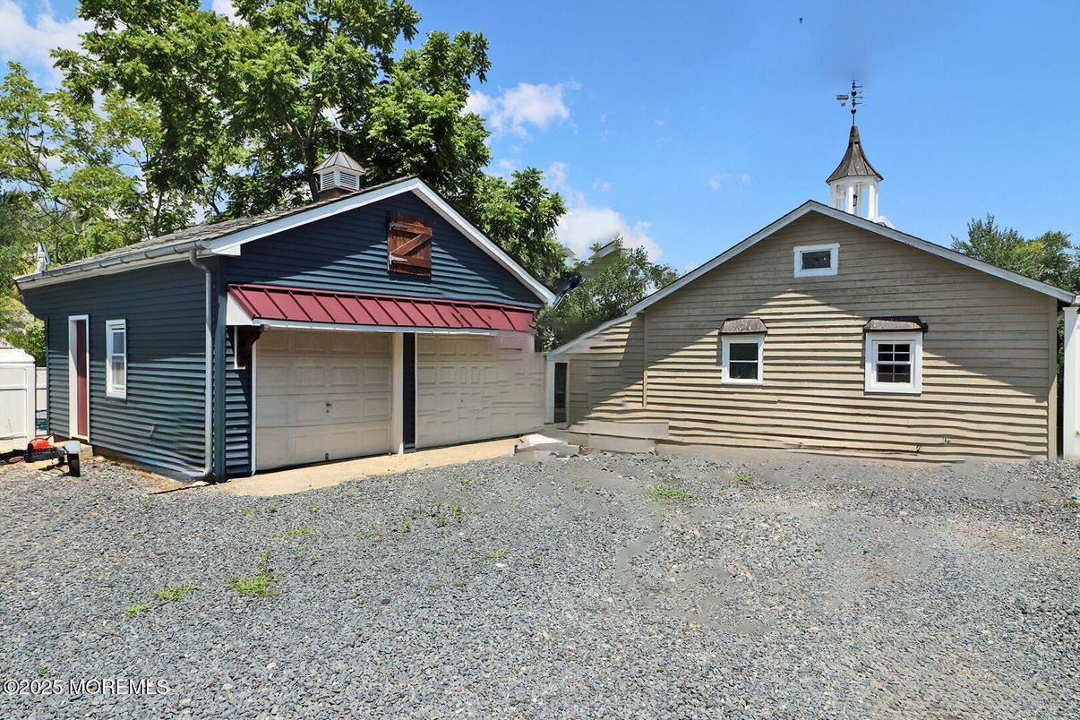 Backyard, Detached Garage, Exterior